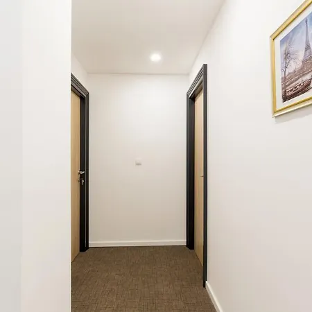 Premium Crown Hotel Belgrade