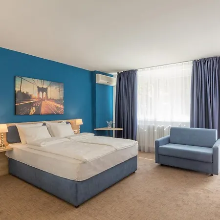 Premium Crown 4* Belgrade