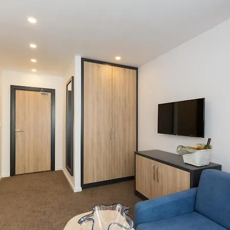 Premium Crown Hotel Belgrade