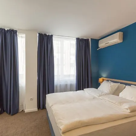 Hotel Premium Crown 4*