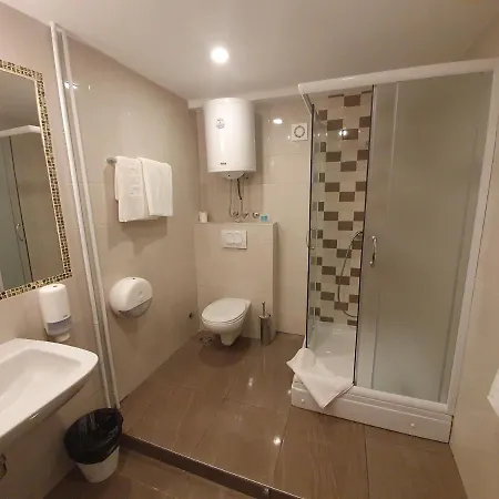 Premium Crown 4*