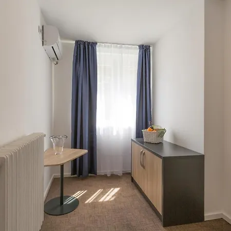 Hotell Premium Crown