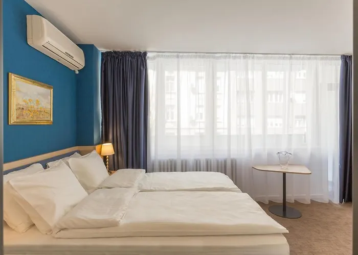 Premium Crown فندق بلغراد