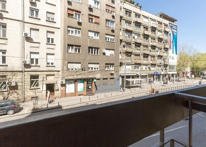 فندق Premium Crown 4*