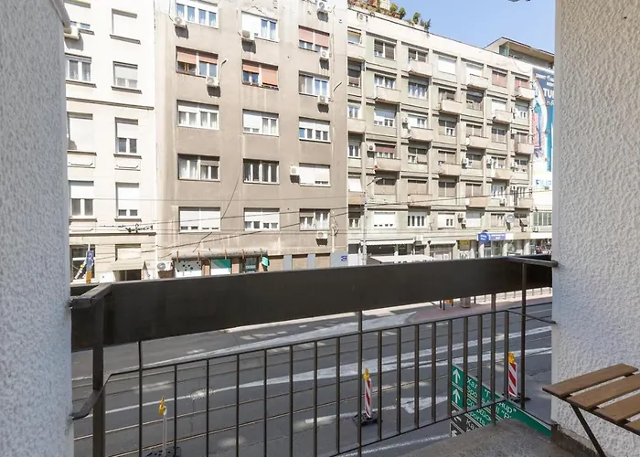 Premium Crown 4* بلغراد