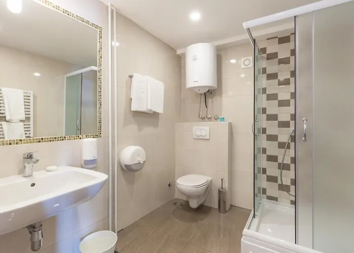 Premium Crown بلغراد